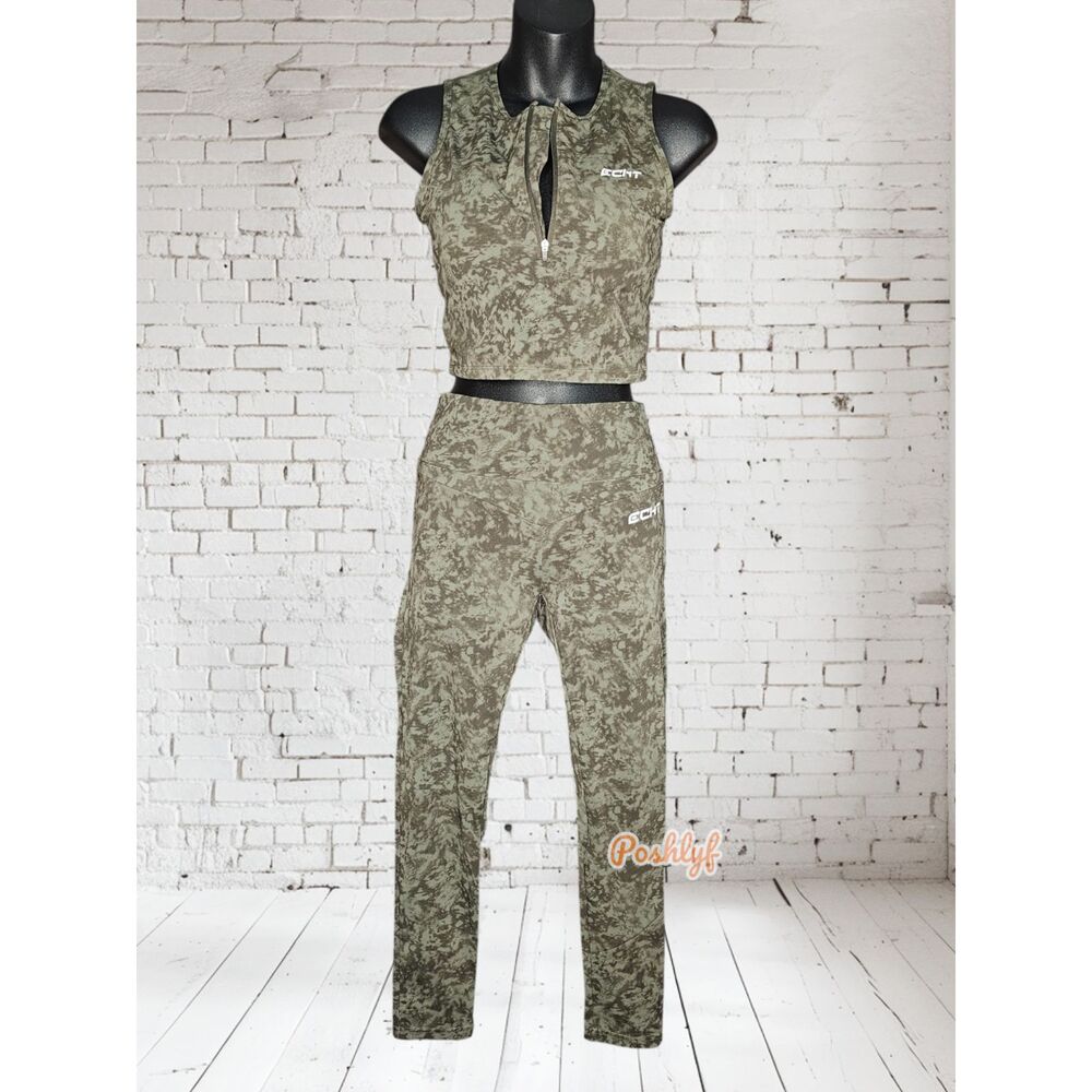 Echt Half Zip Camo Sleeveless Crop Top and Legging Set Medium